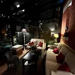 Accord Parfait - Appartement Avec Cour Privee 8P