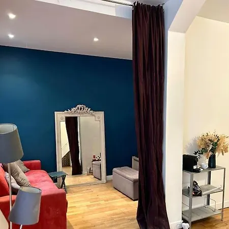 Accord Parfait - Avec Cour Privee 8p Paris
